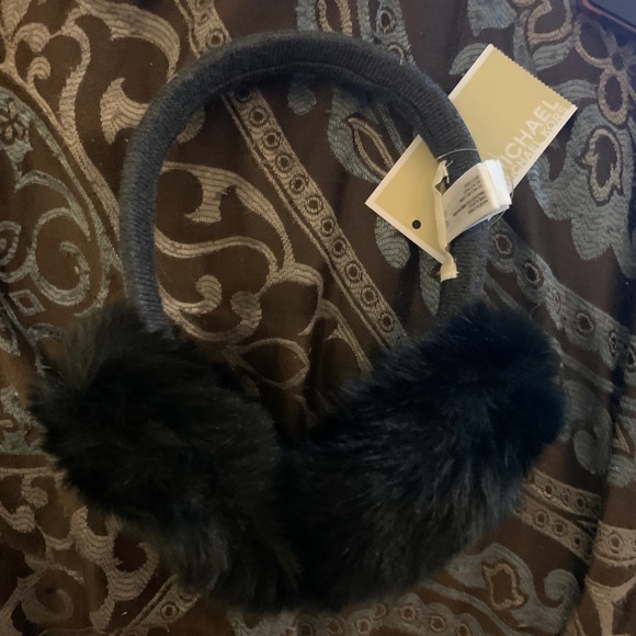 Michael Kors MK Earmuffs Authentic NWT - Picture 1 of 5